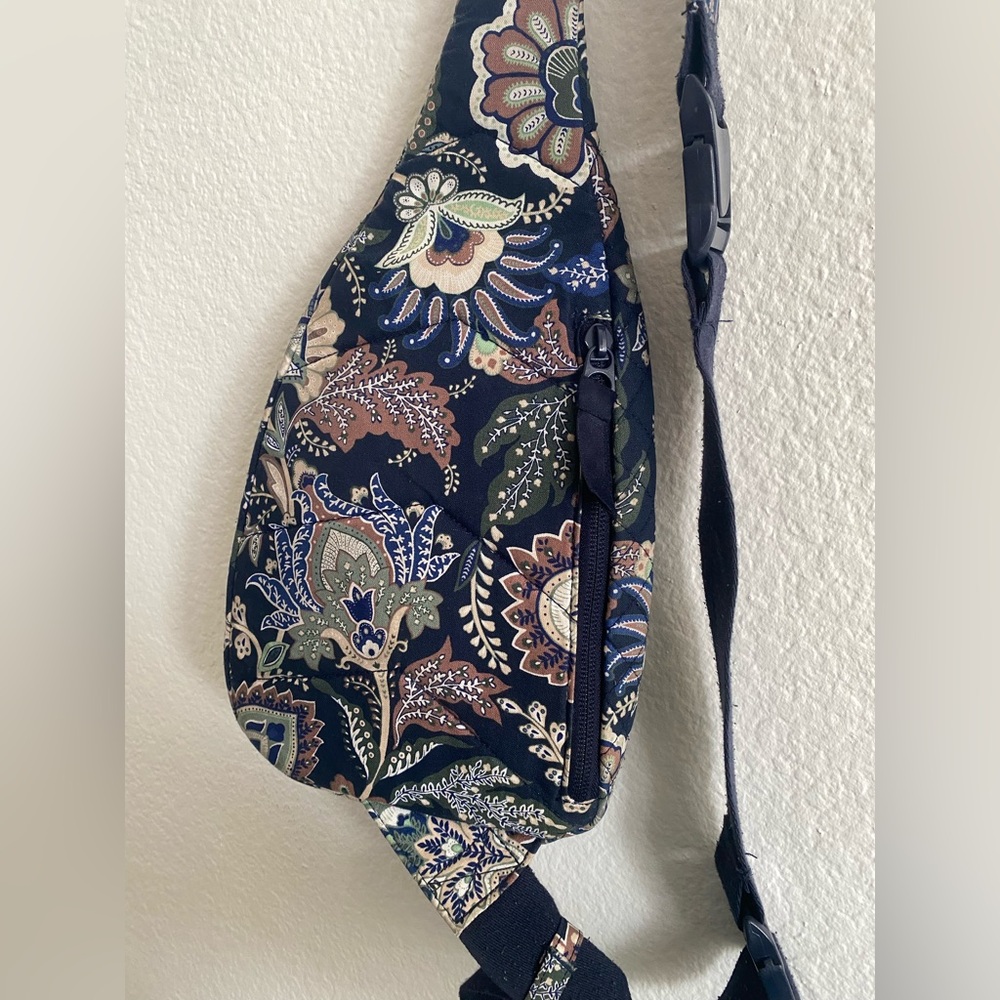 Vera Bradley Floral Quilted Crossbody Sling Bag - Picture 3 of 7
